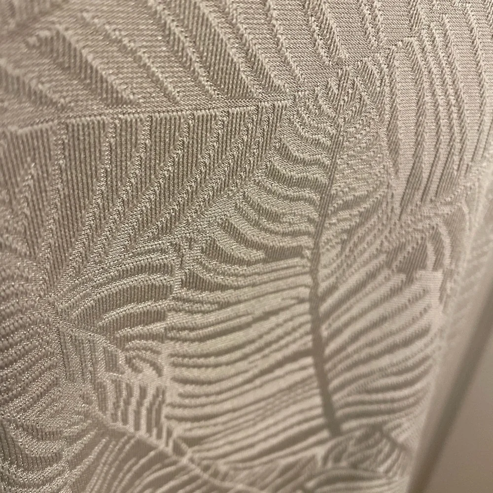 Calvin Klein Leaf design XL sleeveless top. - Picture 4 of 10